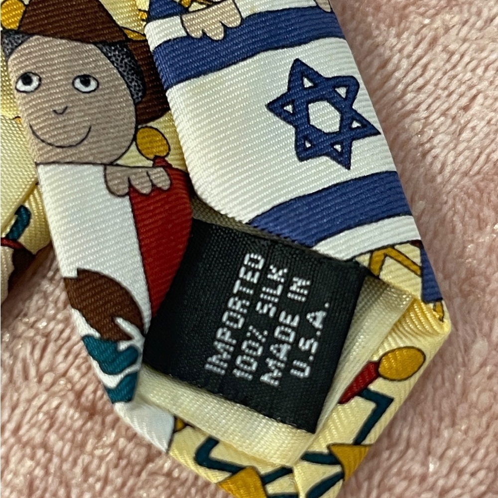 International Flag Pattern Tie - Picture 7 of 8